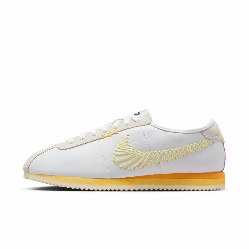 Nike Женские спортивные повседневные кроссовки Cortez LT