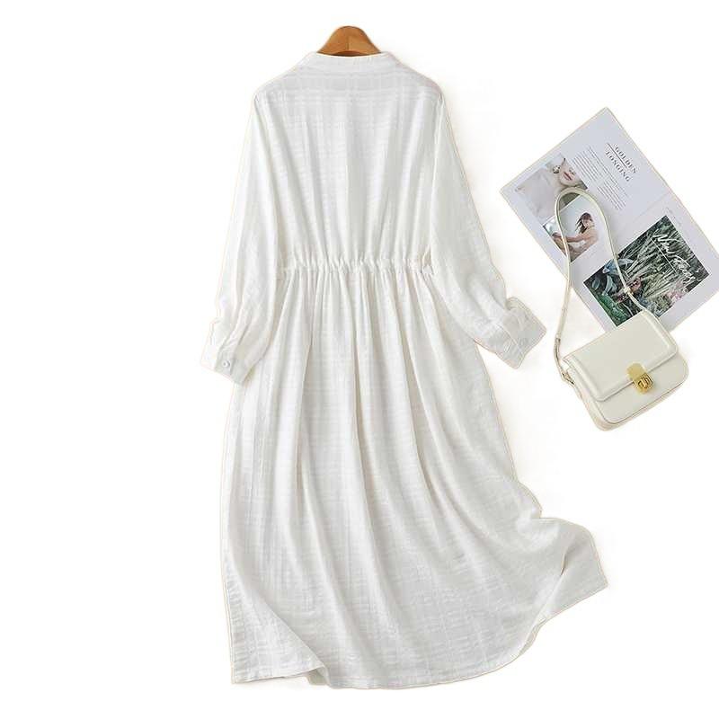 Винтажное платье с длинными рукавами и длинной юбкой