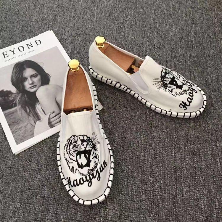 Old Beijing Cloth Shoes Embroidery Flower Social Guy Male Moccasin-Gommino Student Casual Shoes National Chinese Style