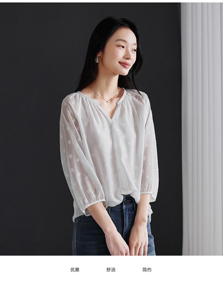 French V-neck seven quarter sleeved cut flower shirt for women