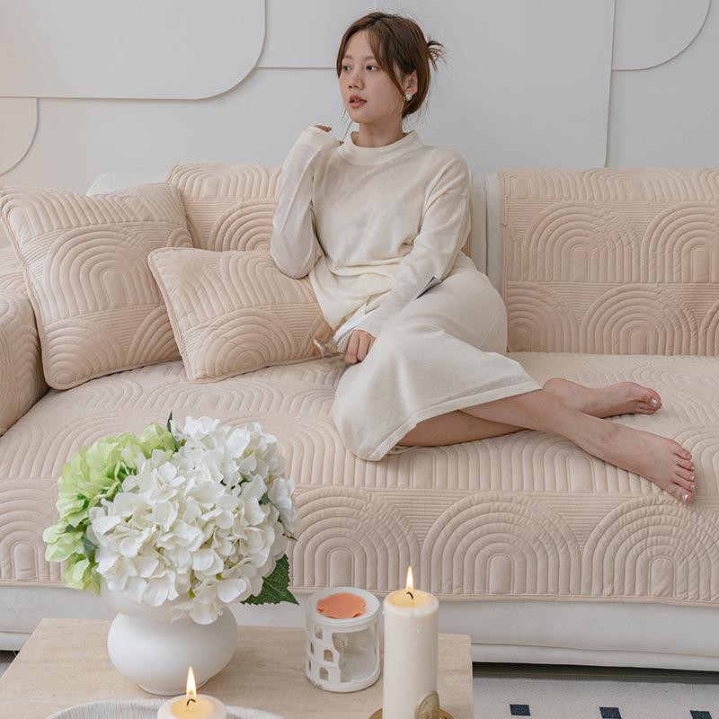 Soft Plush Sofa Cushion Universal Non-Slip Cover All Seasons Use Winter Warm Towel Mat for Living Room