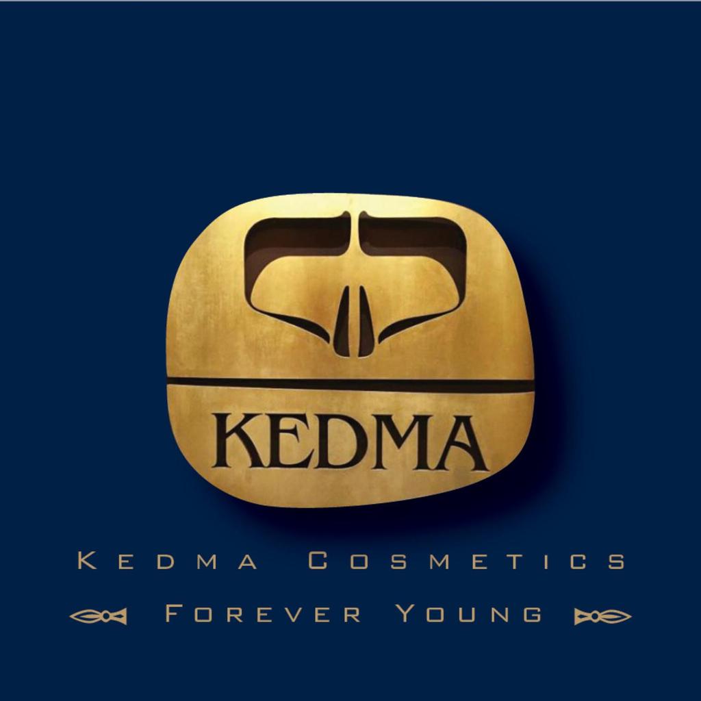 Очищающий и увлажняющий пенный скраб для лица с минералами Мертвого моря и витамином С