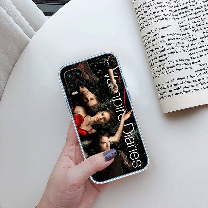 Чехол для телефона ED56 Дневники вампира для Motorola G34 G32 G31 G14 G84 G62 E32 G24 G72 G71 G73 G85 G200 G60S G60 G52 G51 G50 G42 G41 G32 G30