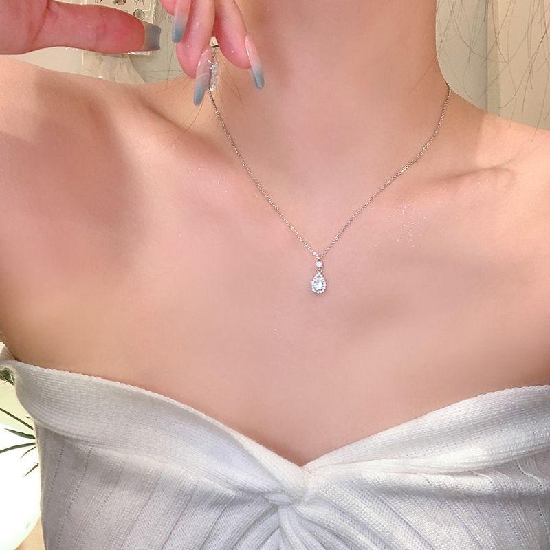 Zircon water drop pendant, women's exquisite and small beauty tears necklace, niche design, collarbone chain, high-end and exquisite