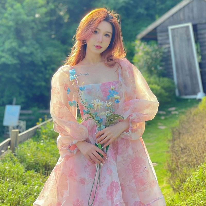 Женское летнее дизайнерское милое свежее платье, элегантное и красивое платье-фонарик с квадратным вырезом и рукавами-фонариками