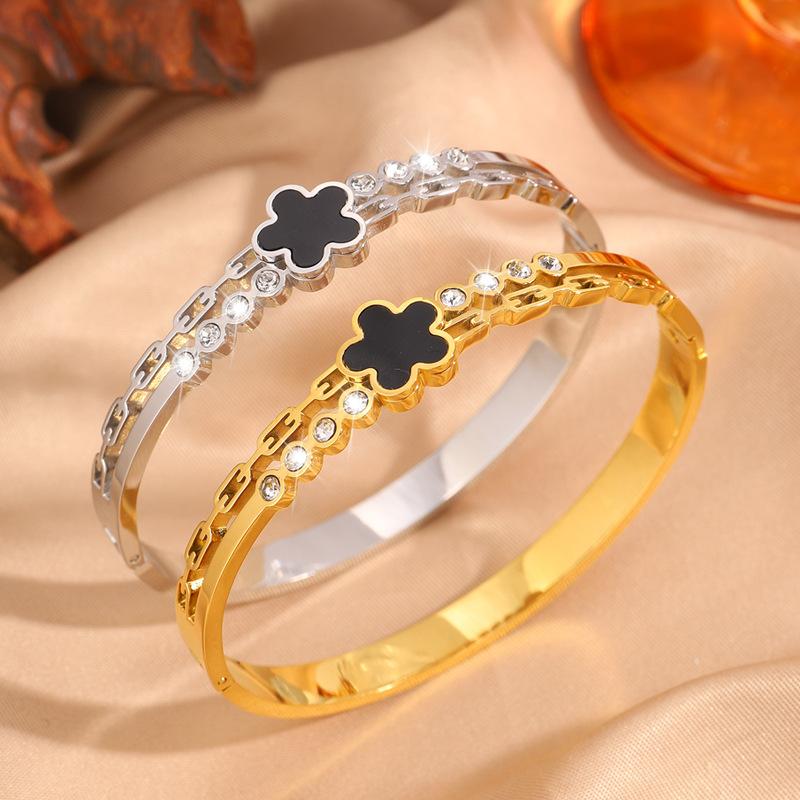 New Five-petal Flower Couple Style High Fashion Fashion Jewelry Bracelet