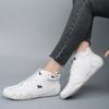 Кроссовки для мужчин, новые модные низкие ботильоны, дизайнерские туфли из натуральной кожи с мягкой подошвой для вождения, модные лоферы, женские кроссовки