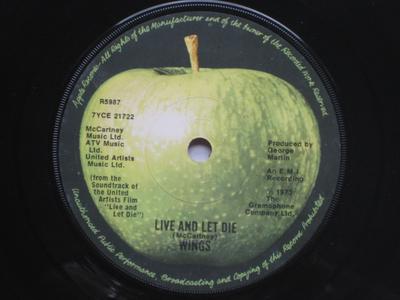 7-дюймовая пластинка WINGS - Live And Let Die R5987 Apple Records 1973 Великобритания Рок Б/У