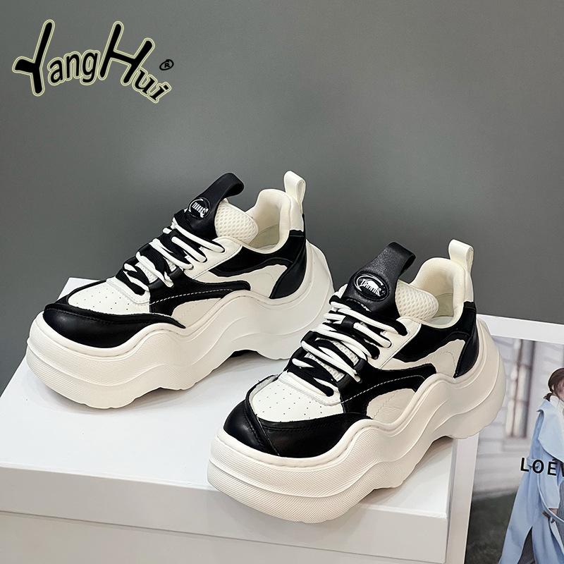 Women's Vulcanize Shoes Height Increasing Sports Rest Black and White Contrast Color Sneakers 2024 New Autumn and Winter