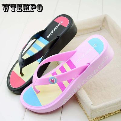 Шлепанцы на высоком каблуке. Женские летние пляжные тапочки с толстой подошвой на клипсе. Простые нескользящие легкие пляжные тапочки из пенопласта. Женские милые тапочки.