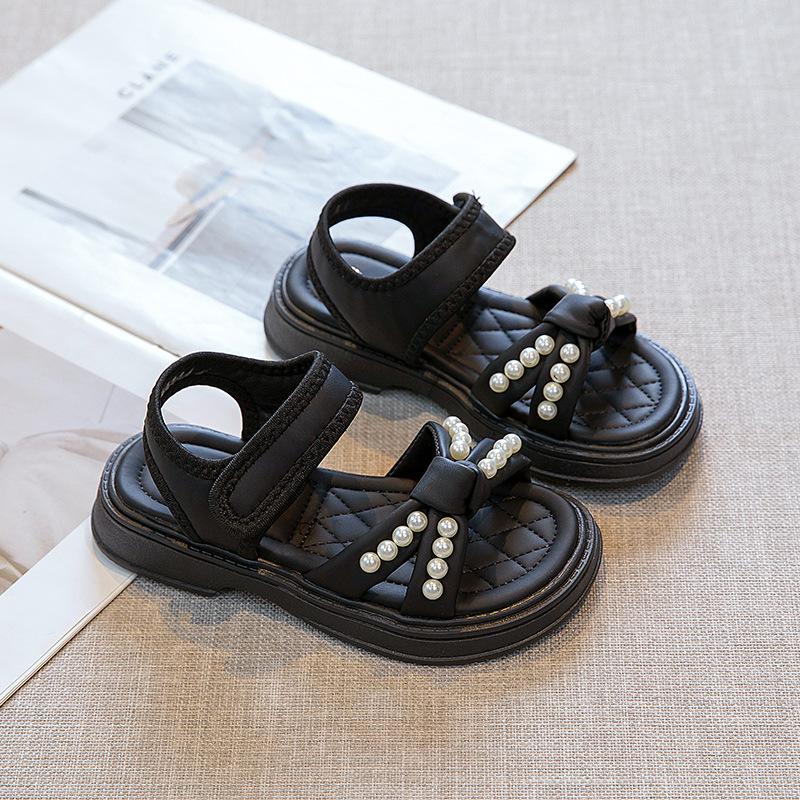 Сандалии для маленьких девочек 2025 лето для девочек новые жемчужные детские туфли для девочек иностранные туфли принцессы нескользящие пляжные