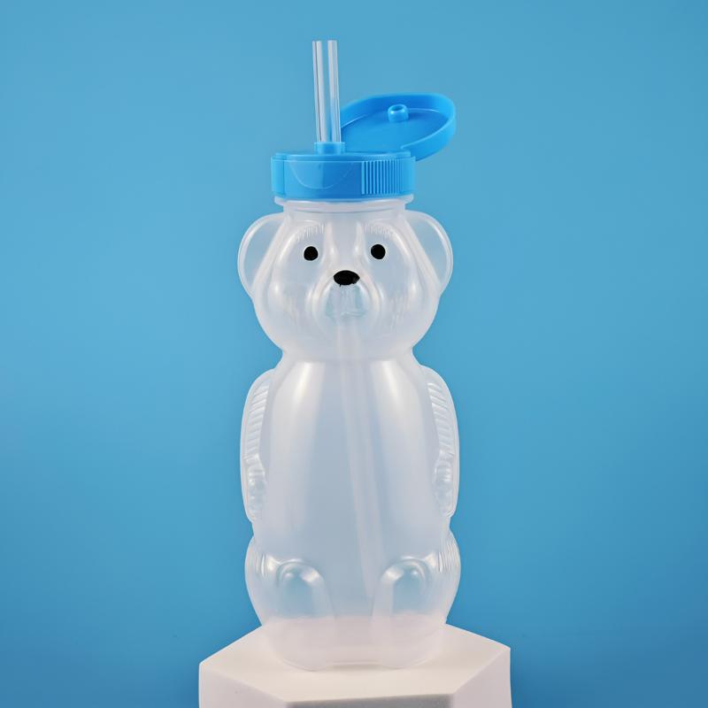 Cute Bear Shaped Bottle Plastic Drink Container Cartoon Honey Bear Straw Cup with Flexible Straws for Milk Juice Honey Storage