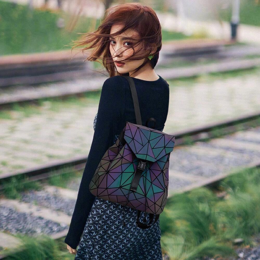 Женская сумка Рюкзак 2023 новый летний сказочный сетчатый красный рюкзак для подруги цвета радуги длина 33см13 ширина см высота 31см