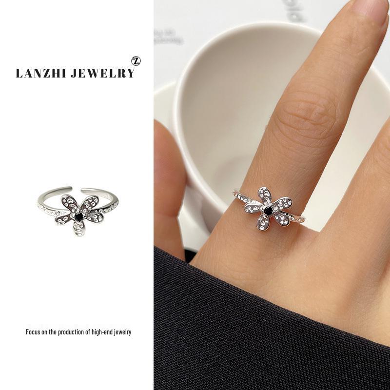 Lan Zhi: Korean Dongdaemun Women's Versatile Flower Ring - Open 925 Sterling Silver