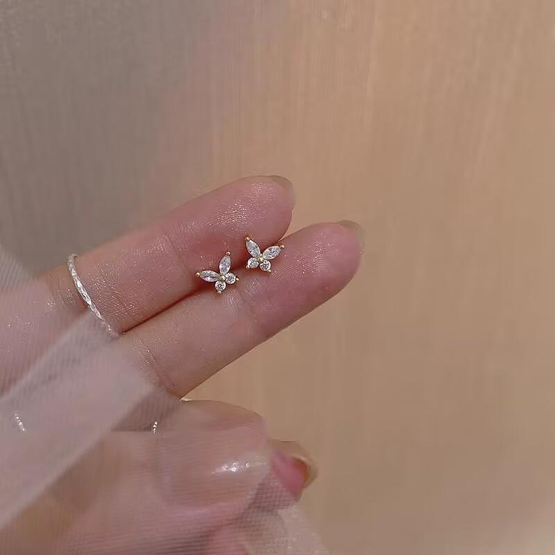 Серьги Новый стиль Универсальные компактные высококачественные летние серьги Цирконий Маленькая бабочка ушные косточки ногти