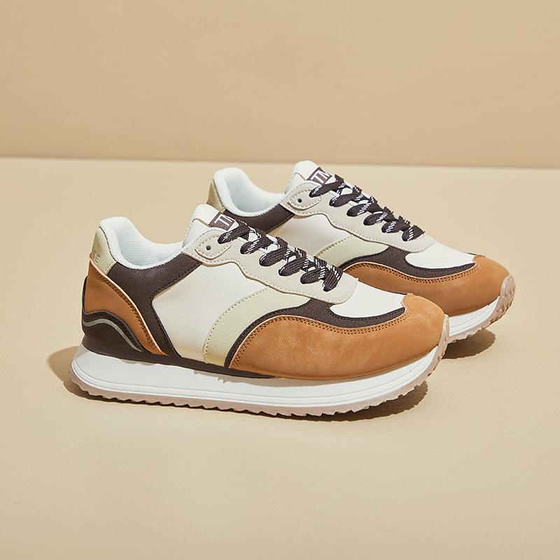 Женские повседневные удобные кроссовки на толстой платформе для ходьбы, нескользящие теннисные туфли на шнуровке, искусственная замша из искусственной замши в стиле пэчворк, рабочие кроссовки для женщин