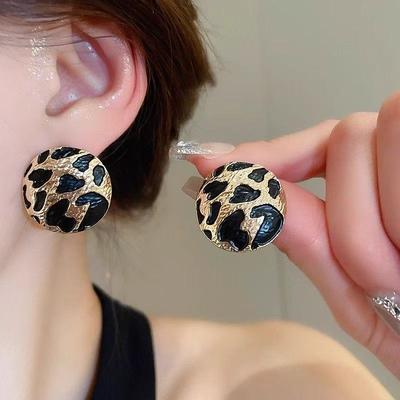 Винтажные серьги с леопардовым принтом для женщин, модные нестандартные круглые серьги-гвоздики, эффектные свадебные украшения, подарки