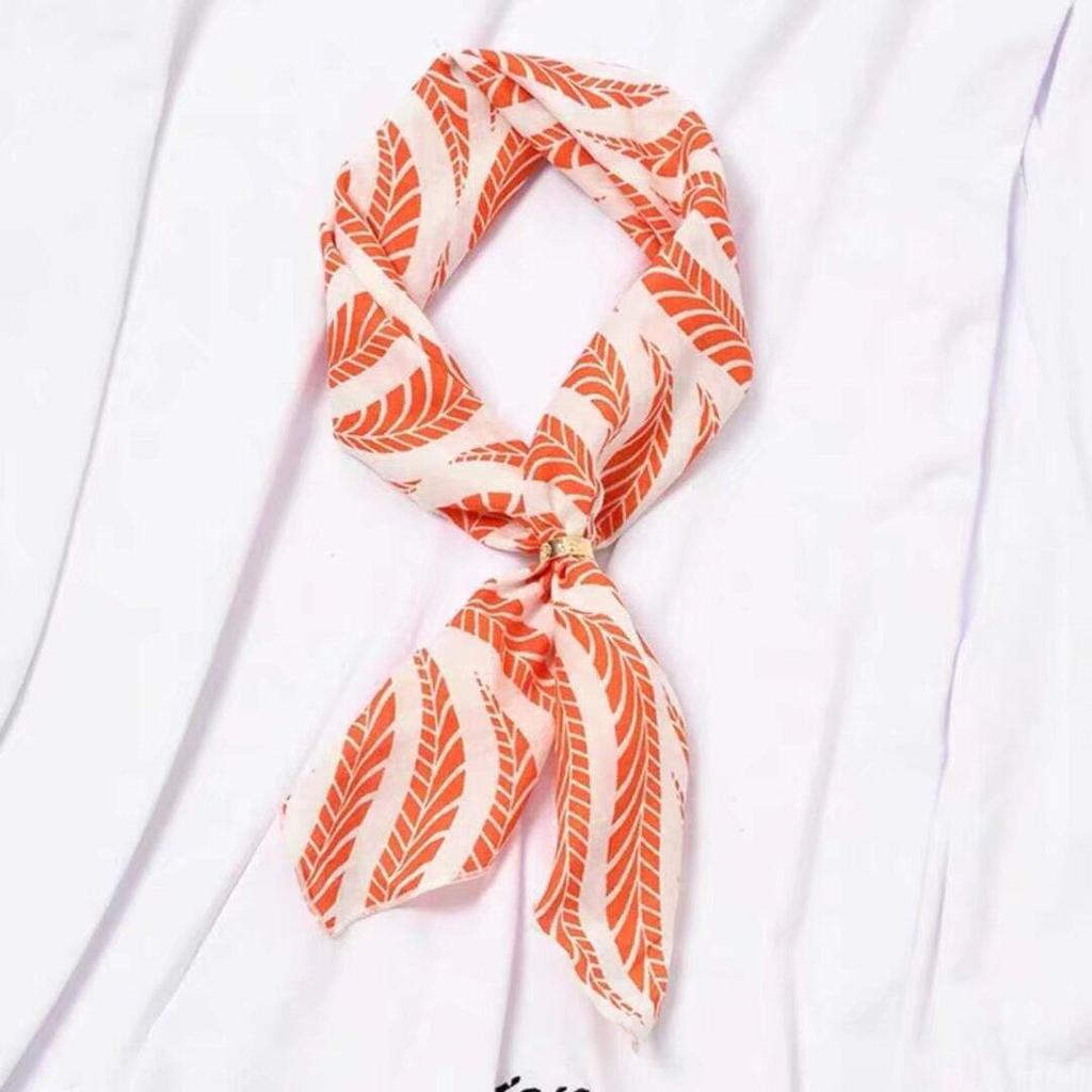 Retro Green Floral Small Silk Scarf - Korean Style Women's Versatile Autumn/Spring Accessory, Thin Square for Neck or Headband