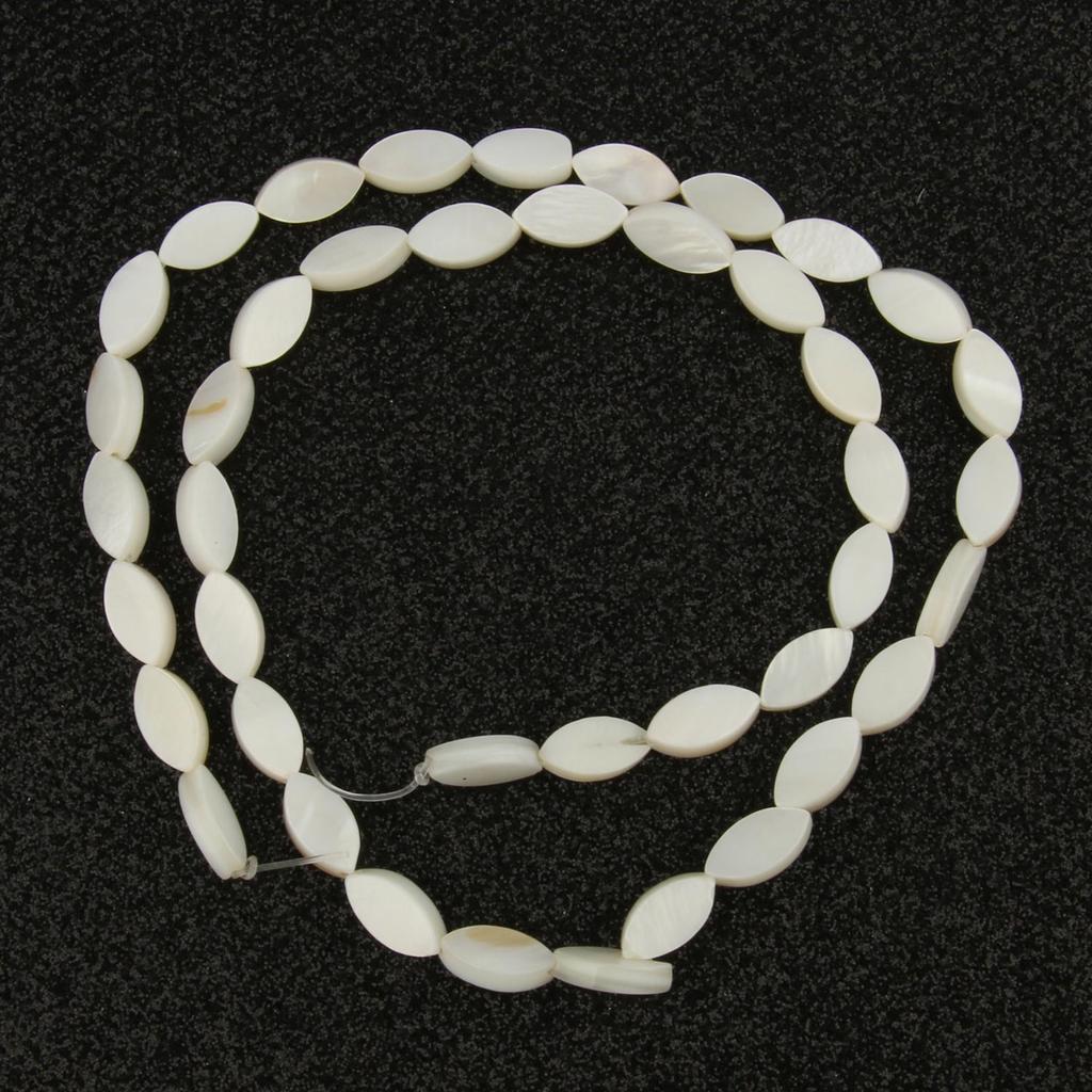 Натуральные пресноводные белые бусины из ракушек Бабочка Цветы Сердце Звезда Плоские круглые бусины из ракушек для изготовления ювелирных изделий DIY Браслеты из бисера для женщин