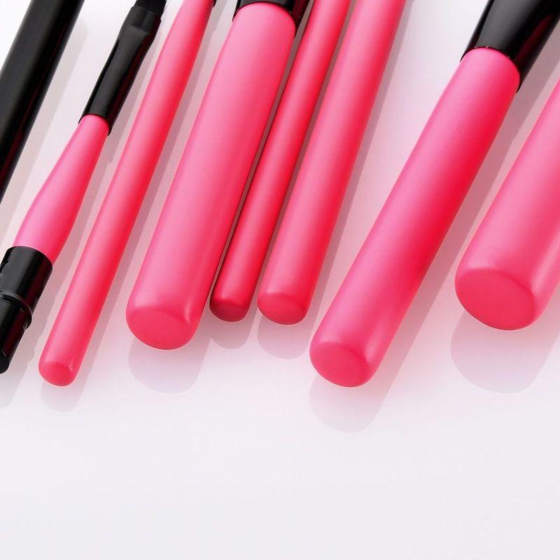 Штрих Красоты - Набор из 7 штук: Кисть для макияжа с деревянной ручкой