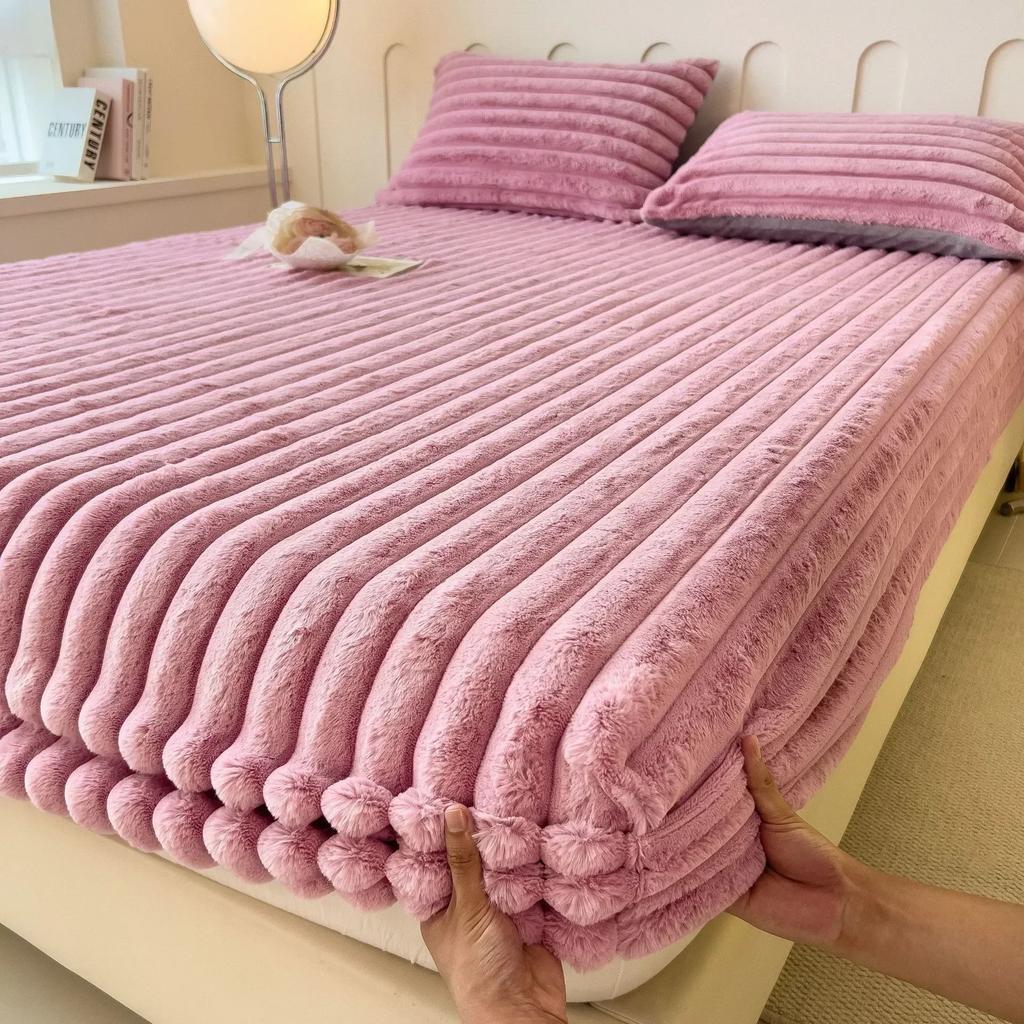 1 шт. Мягкий теплый плюшевый наматрасник Зимний для пары 2 человек Черно-белая клетка Эластичная простыня с резинкой Защитная накладка для кровати