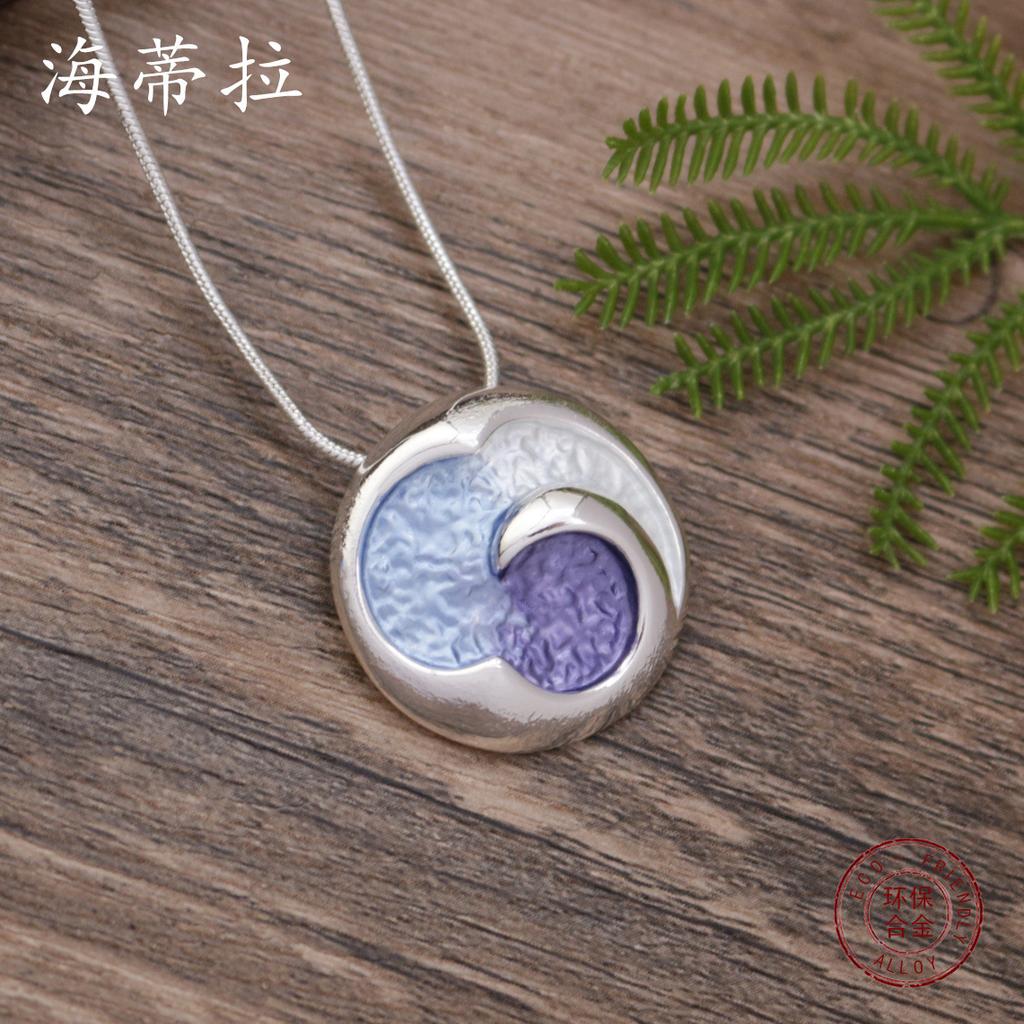 Новая эмалевая геометрическая подвеска в виде лепестка, женское простое и изысканное ожерелье с цветком клевера