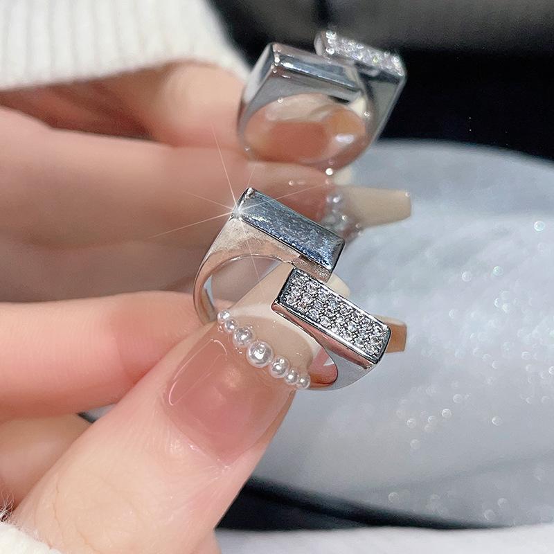 Нишевый Дизайнерский Смысл Темная Серия Открытое Кольцо Холодный Ветер Мода Индивидуальность Кольцо с Высоким Чувством Женщина