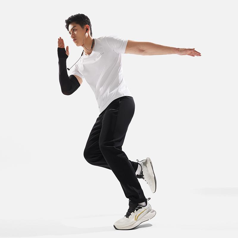 Штаны мужские спортивные Li Ning Fitness Series с прямыми штанинами, влагоотводящие, быстросохнущие, трикотажные, черные AKLU479-1