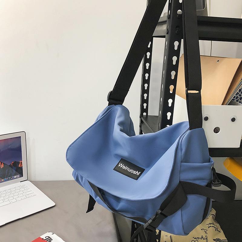 Summer Women's Bags Large Capacity Women's Commuting Men's Trendy Postman Plaid One Shoulder Crossbody Bag