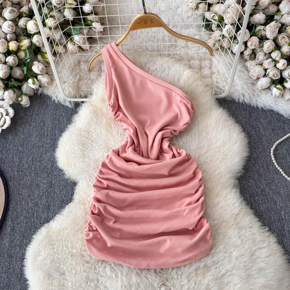 Платье с косым воротником для похудения и моделирования женской одежды на весну