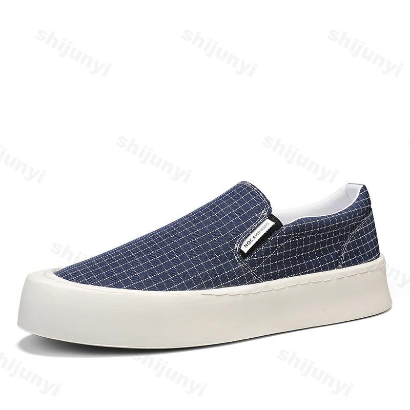 Fashion 2025 Spring New Men's Low Cut Thick Soled Canvas Shoes Slip On Fashion Trend Comfortable Lightweight Non slip Platform sneakers