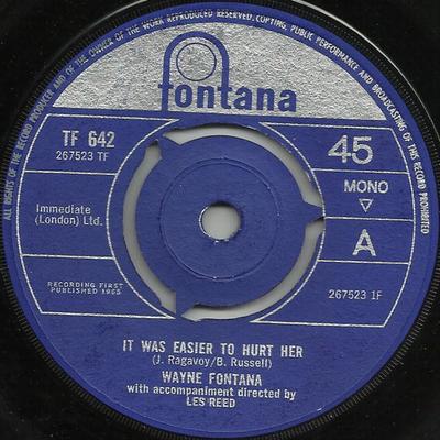 7-дюймовая пластинка WAYNE FONTANA - It Was Easier To Hurt Her TF642 Fontana 1965 UK Рок Б/У