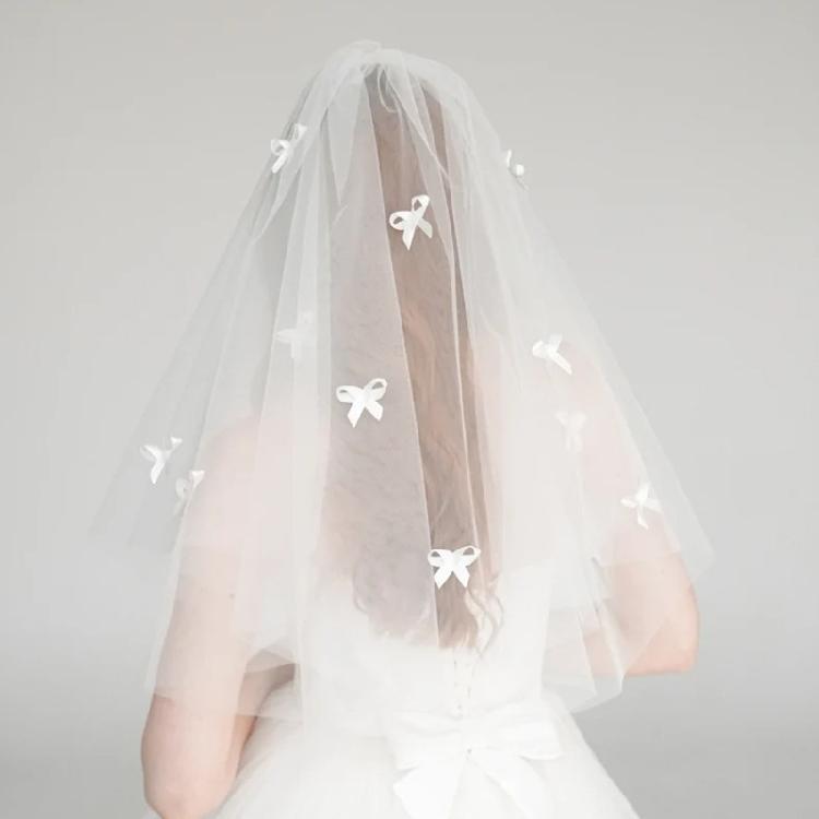 Elegant Bowknot Tulle Veil For Weddings Short Bridal Headwear With Comb Bride Accessory For Special Occasion