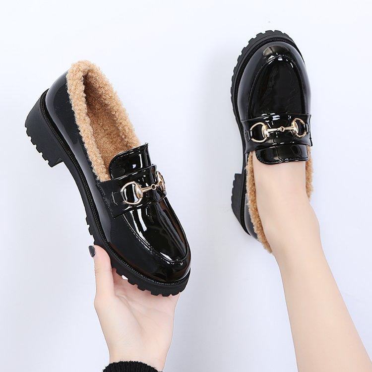 British Style Small Leather Shoes with Fleece Lining for Warmth 2025 Winter New Style French Bow Thick-soled Loafers for Women