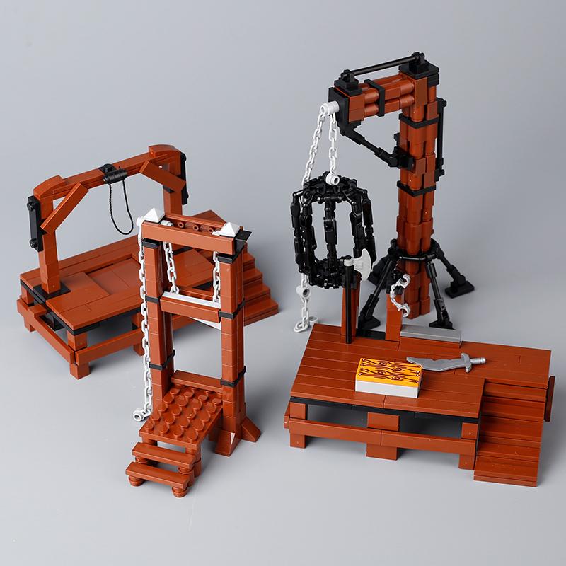 MOC Средневековая городская сцена Строительные блоки Доска объявлений Таверна Камин Костер Судейское место Вид улицы Кирпичная игрушка