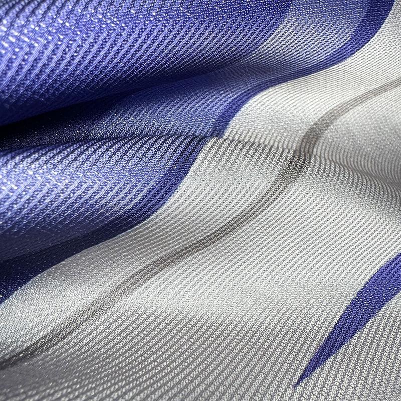 Исир Скирк играет косплея Мастера Тартальи в игре The Skirk Косплей