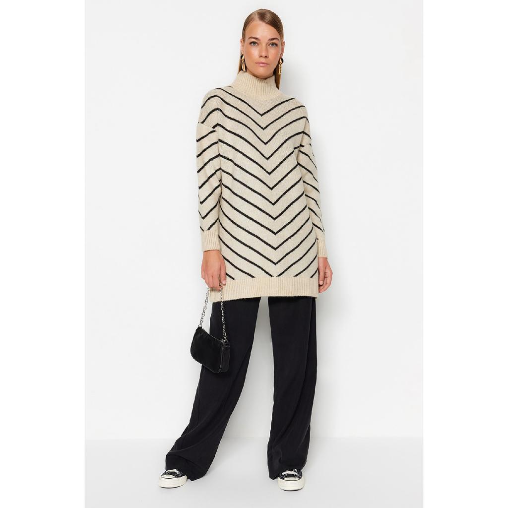 Трикотажный свитер в каменную полоску с высоким воротником Tctaw24ak00101