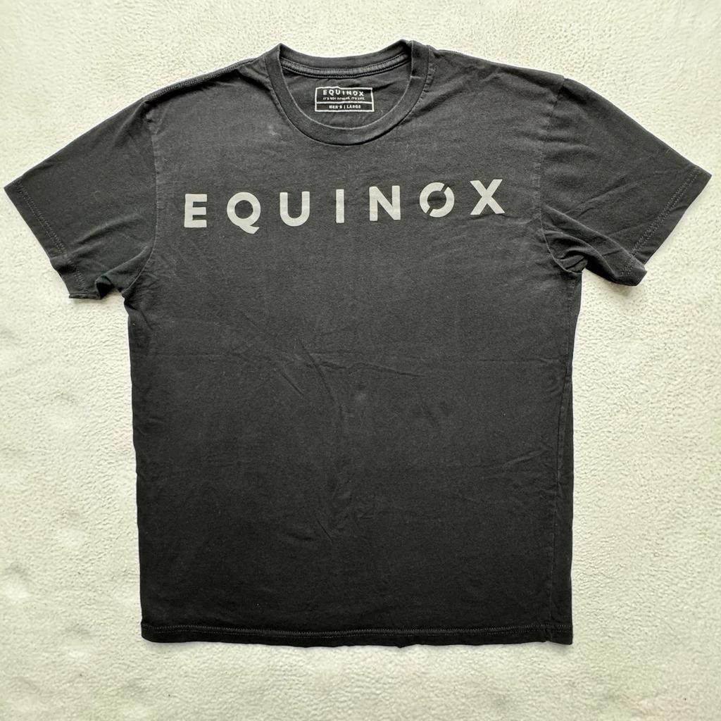 Рубашка Equinox Мужская Маленький Черный Логотип Фитнес - это Жизнь Графическая Футболка Короткий Рукав L