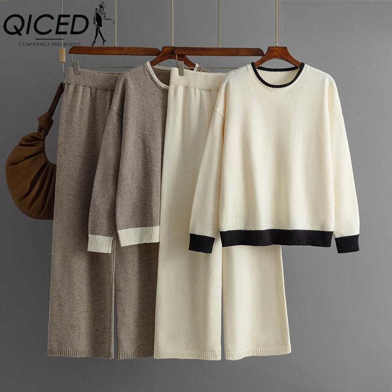 QICED Осенне-зимний стиль, контрастный цвет, вязаный свитер с круглым вырезом, облегающие брюки широкого кроя, комплект из двух предметов для женщин