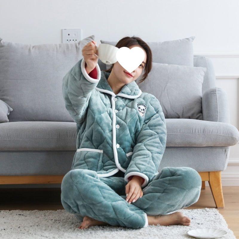 Пижама женская трехслойная утолщенная и милая зимняя можно носить больших размеров теплая стеганая домашняя одежда