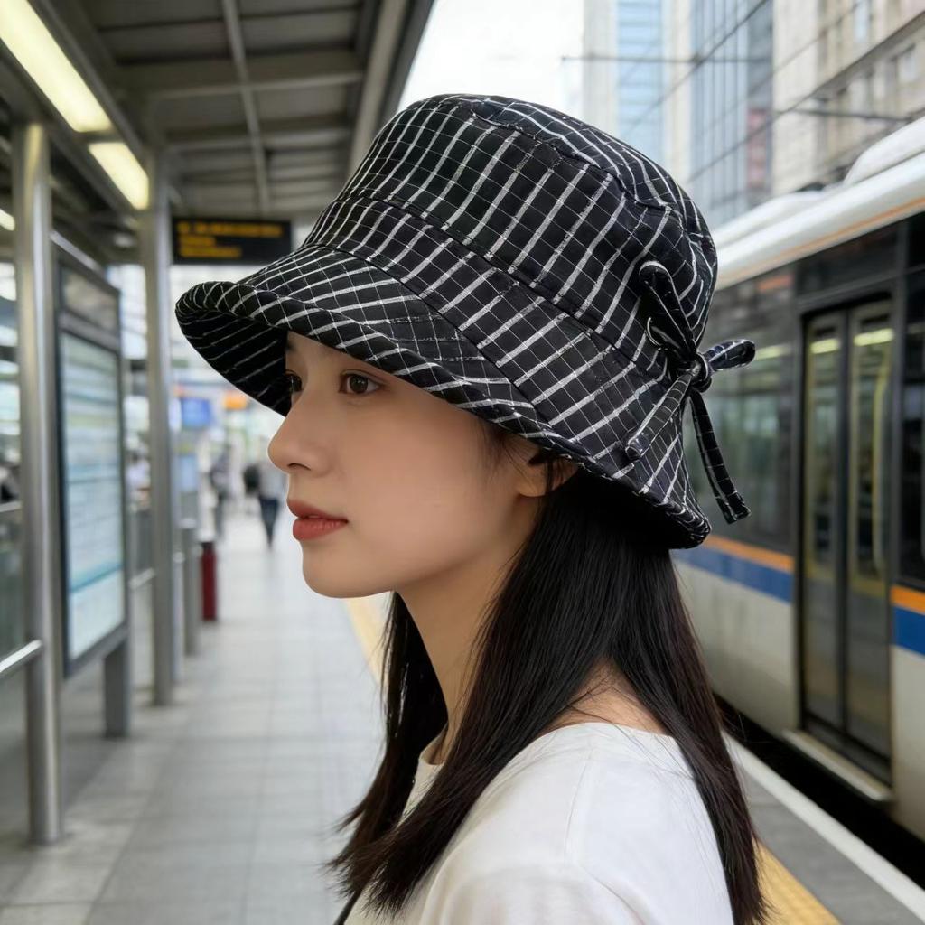 Spring and Autumn new sunshade plaid bucket hat fashionable versatile sunscreen basin hat big head circumference showing face small plaid sun hat