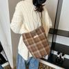 Autumn and Winter Woolen Shoulder Bag Retro Plaid Girl Class Canvas Bag Tote Bag Large Capacity Vest Bag