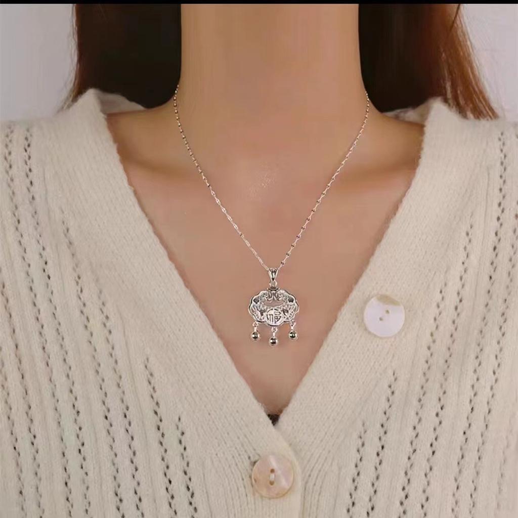 Классический замок безопасности с иероглифом Фу, женское легкое роскошное нишевое богатое кистевое легкое роскошное долговечное замковое колье с подвеской на ключицу