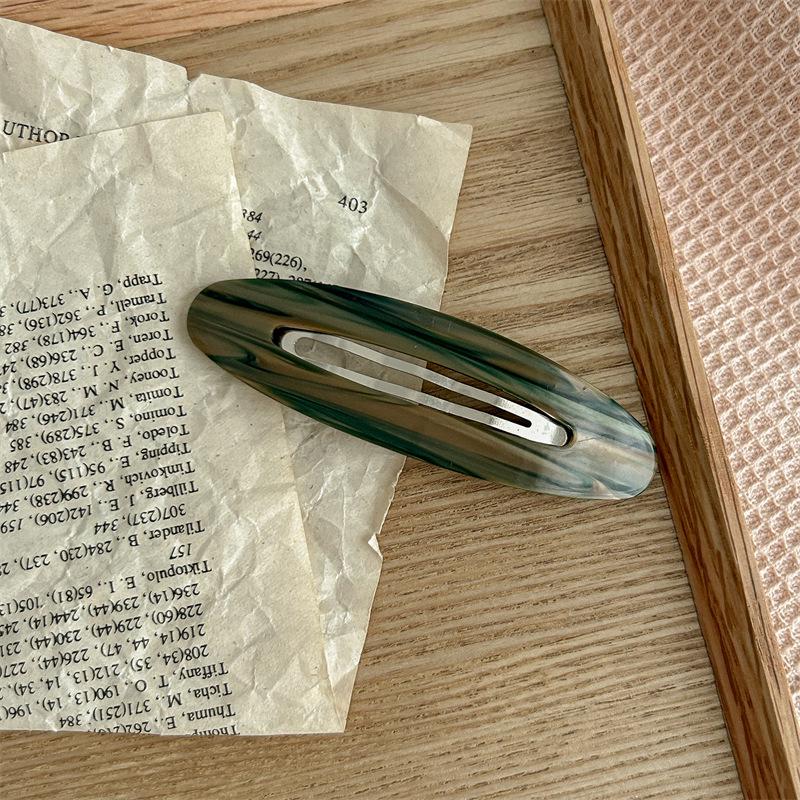 Hollow Oval BB Hairpin: Gold-Label Acetate Clip for Bangs