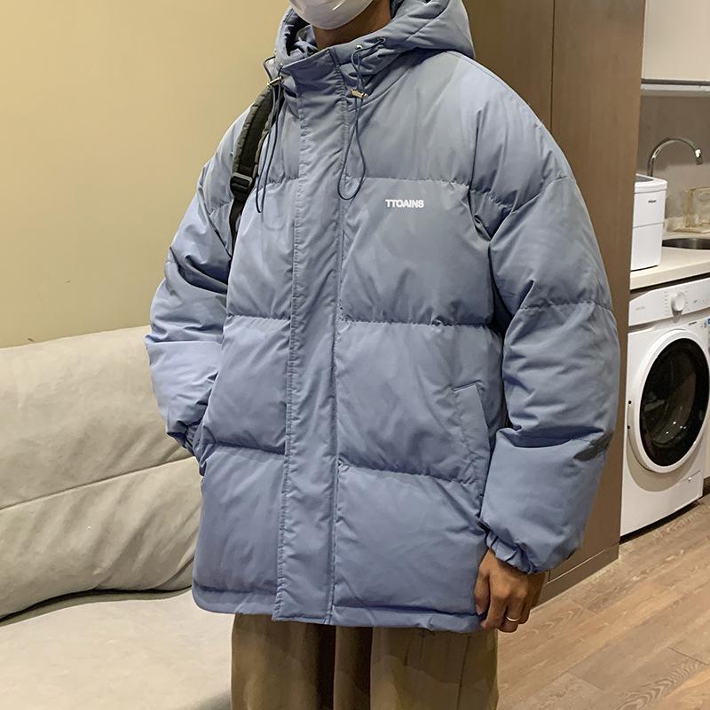 Мужская зимняя хлопковая куртка с капюшоном 2025: Модная, свободного кроя, универсальная плоская куртка в гонконгском стиле.