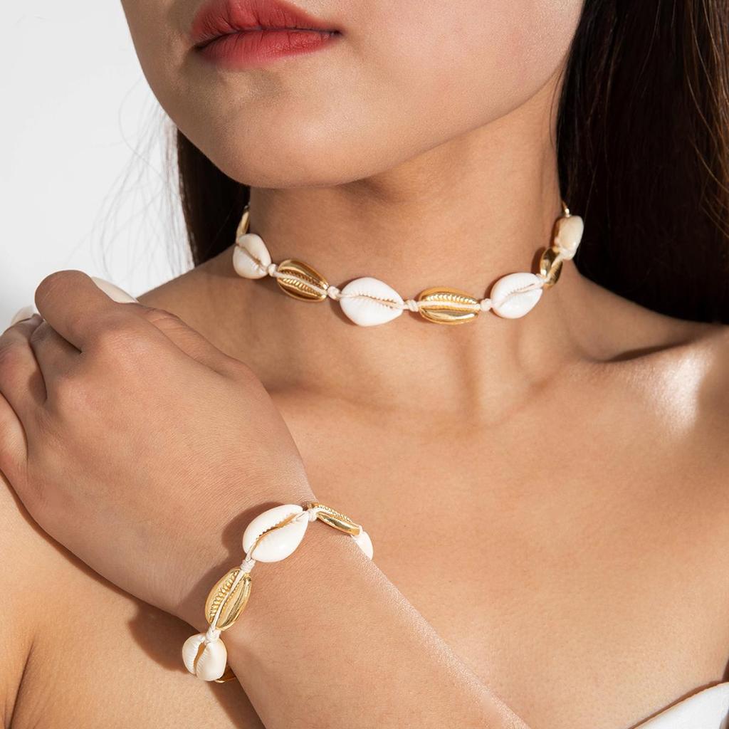 2PCS Bohemian Beach Shell Necklace Bracelet Set Jewelry for Women Girls Fresh Weaving Shell Holiday Jewelry