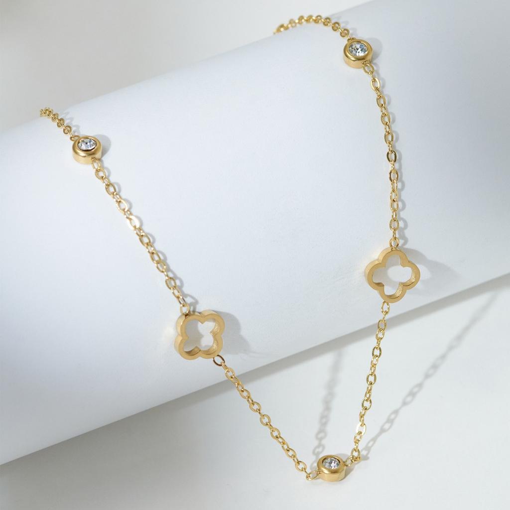 Модный, простой и элегантный набор браслет и колье с клевером. Идеально подходит для повседневной носки и всех случаев. Украшения с клевером