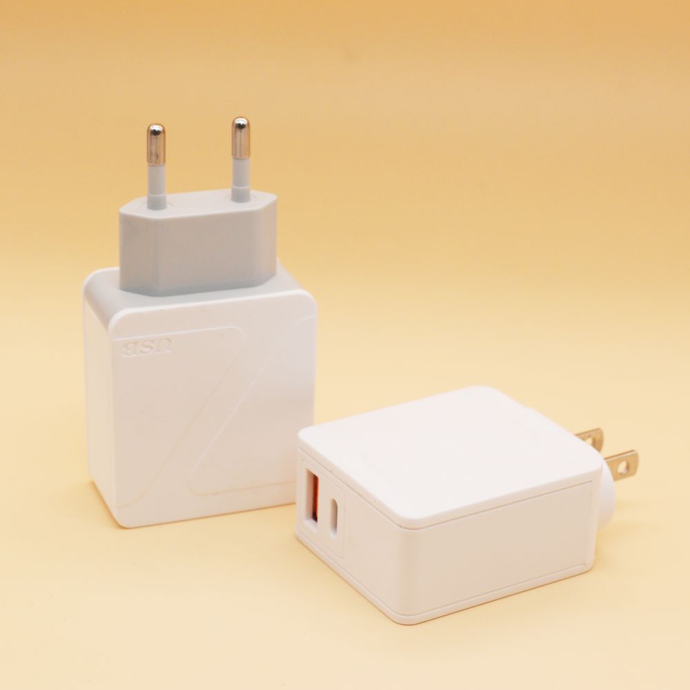 Торговля Экспорт Южная Америка Бразилия Перу Европейские правила Американские правила A+C USB Быстрая зарядка PD18W 20W QC Прямая зарядка Мобильный телефон