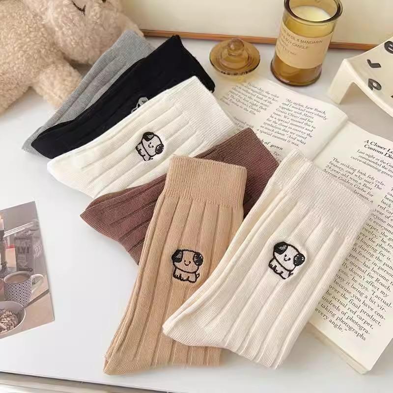 Женские милые осенние и зимние повседневные носки средней длины с вышитым щенком, модные хлопковые носки для девочек
