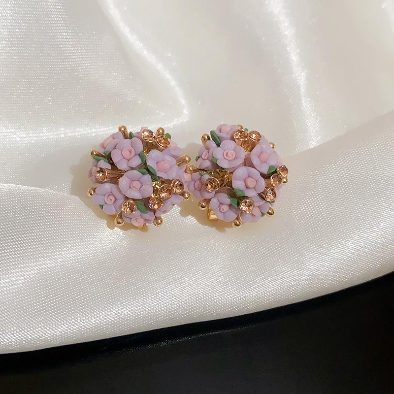 Серьги-кисточки с цветком, инкрустированным бриллиантами 'Серебряная игла' - Элегантные и модные серьги-пусеты высокого класса с уникальным дизайном